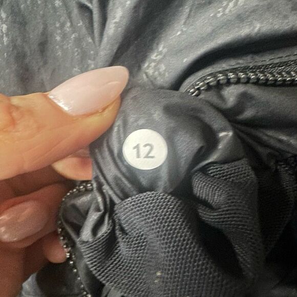 Lululemon Miss Misty Hooded Jacket II Desert Snake Embossed Black / Black - Picture 8 of 10